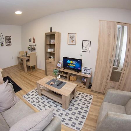 Sweet Apartment Subotica Bagian luar foto