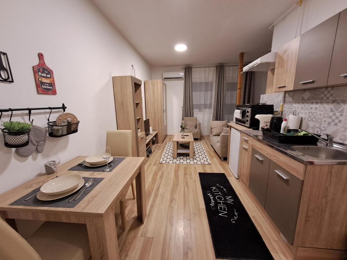 Sweet Apartment Subotica Bagian luar foto